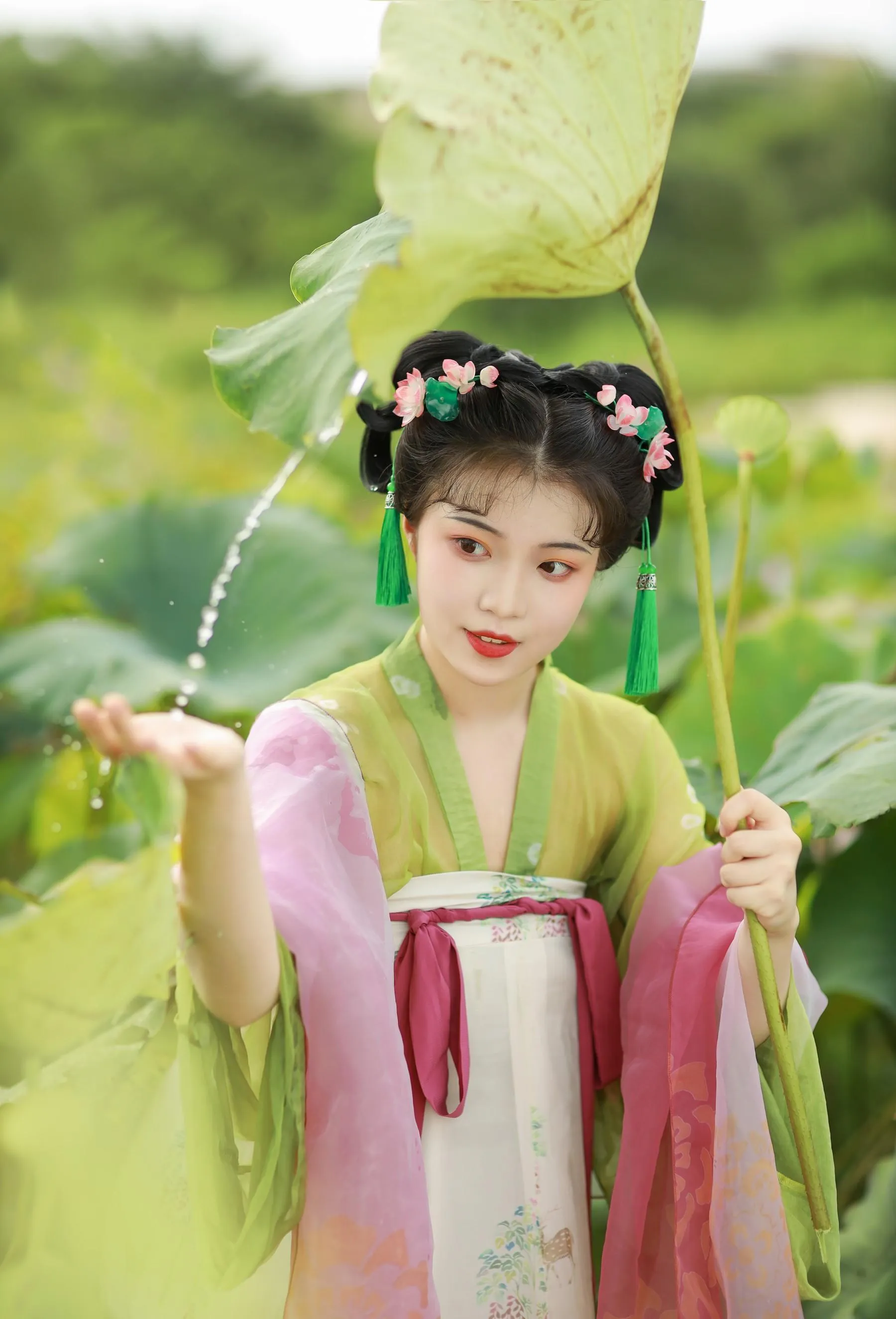 [YITUYU艺图语]2022.08.03 荷花少女 我超白_ [30P]插图5